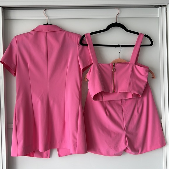 Barbie Pink Suit 3 Piece-high waisted shorts crop top short sleeve suit jacket - Picture 6 of 11